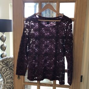🇫🇷 Lace Top. Beautiful plum.  International Concepts🇫🇷
